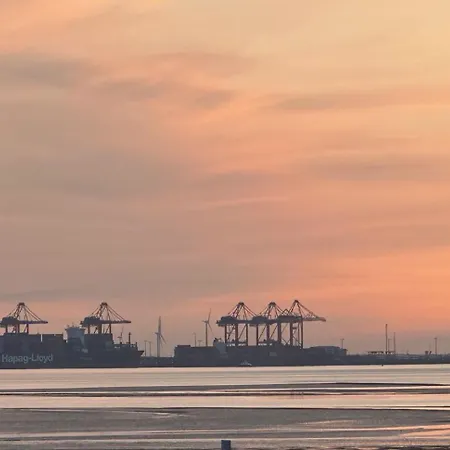 Meerverliebt - Penthousewohnung Mit Dachterrasse, Sauna - Strandnah! Lejlighed Tossens