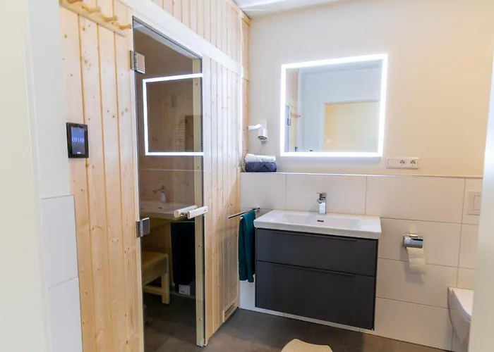 Meerverliebt - Penthousewohnung Mit Dachterrasse, Sauna - Strandnah! Daire Tossens
